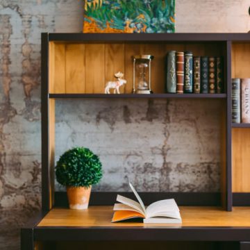 How to Organize Your Work Space